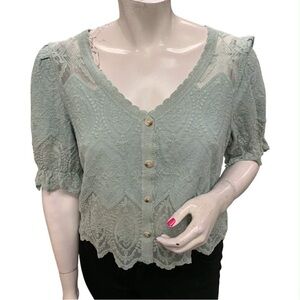 Ultra Pink Lace Button-Up Top in Light Green Size XL